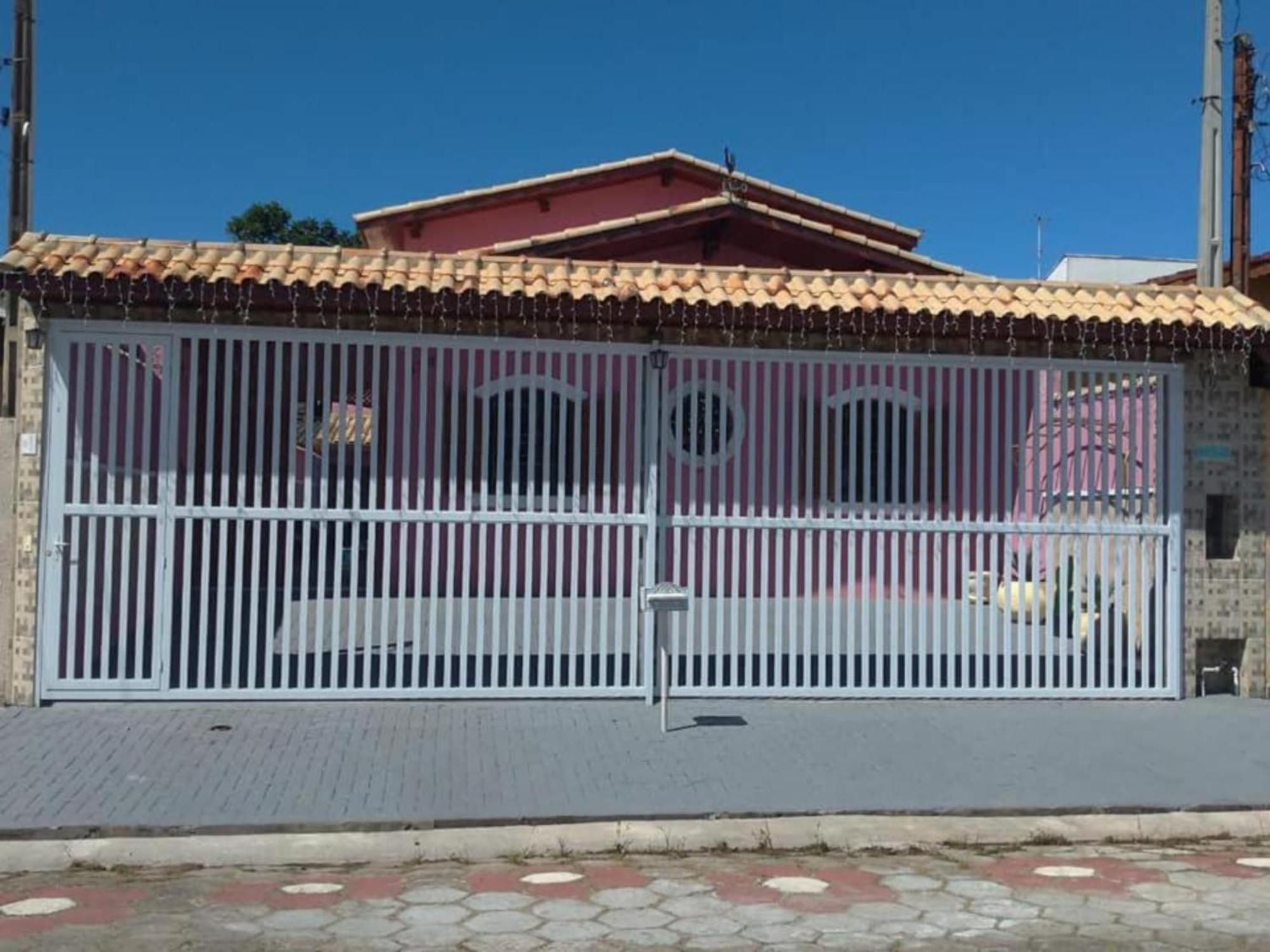 Casa Rosa De Peruibe - Casa De Temporada 3 Dormitorios, 10 Hospedes, Piscina, Wi-Fi, Netflix, 800 Metros Da Praia Ngoại thất bức ảnh